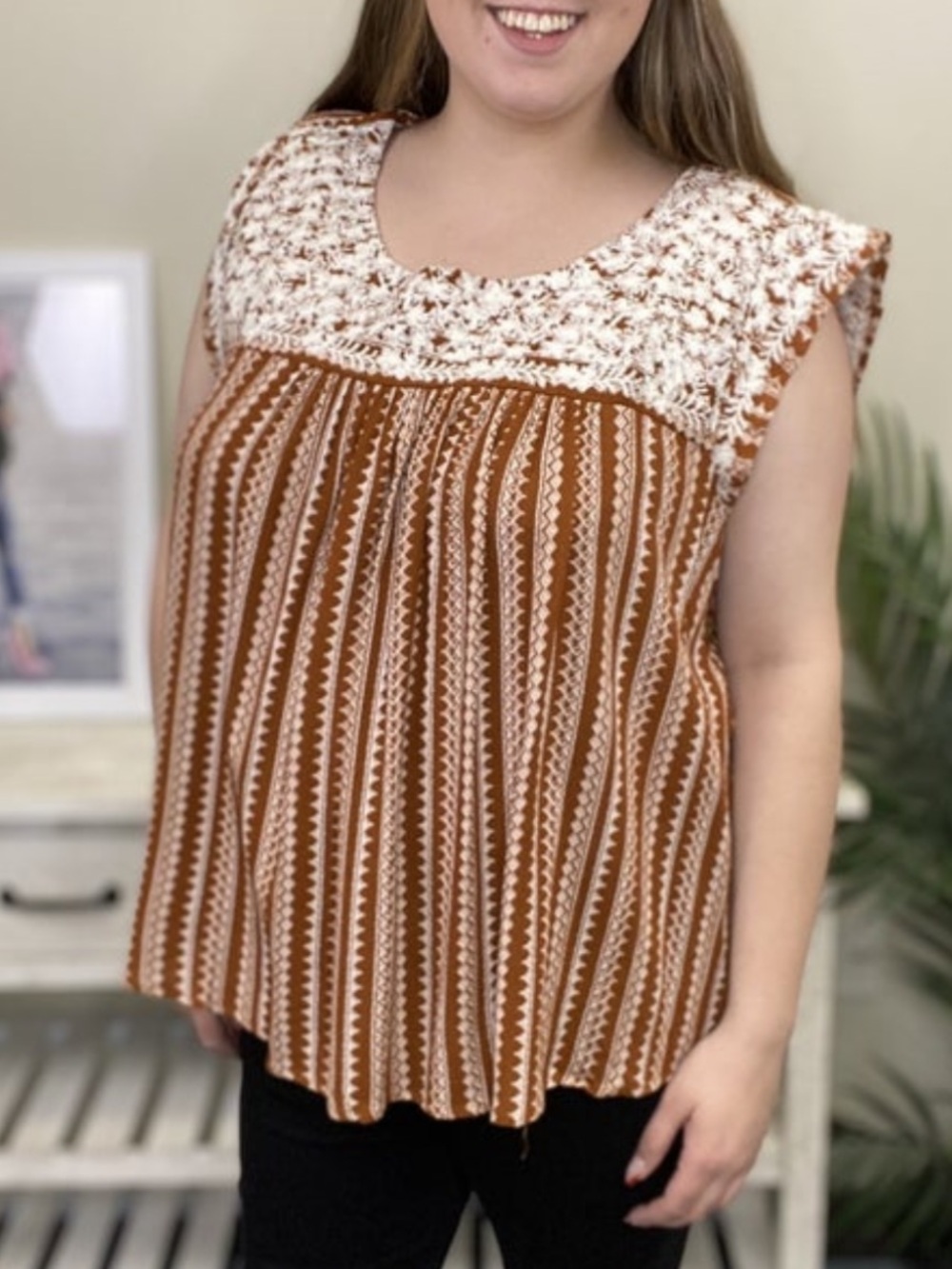 🆕 Savanna Jane Embroidered Arizona Desert Top Large